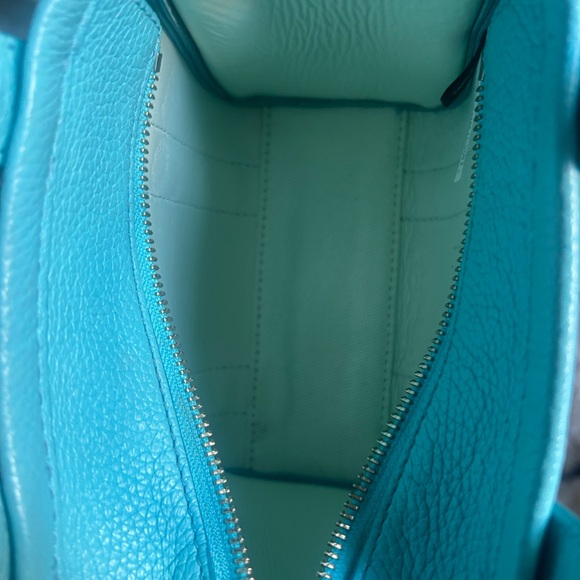 Used once Marc Jacobs, Mini Tote Bag, Color Pool, Leather - Picture 10 of 11